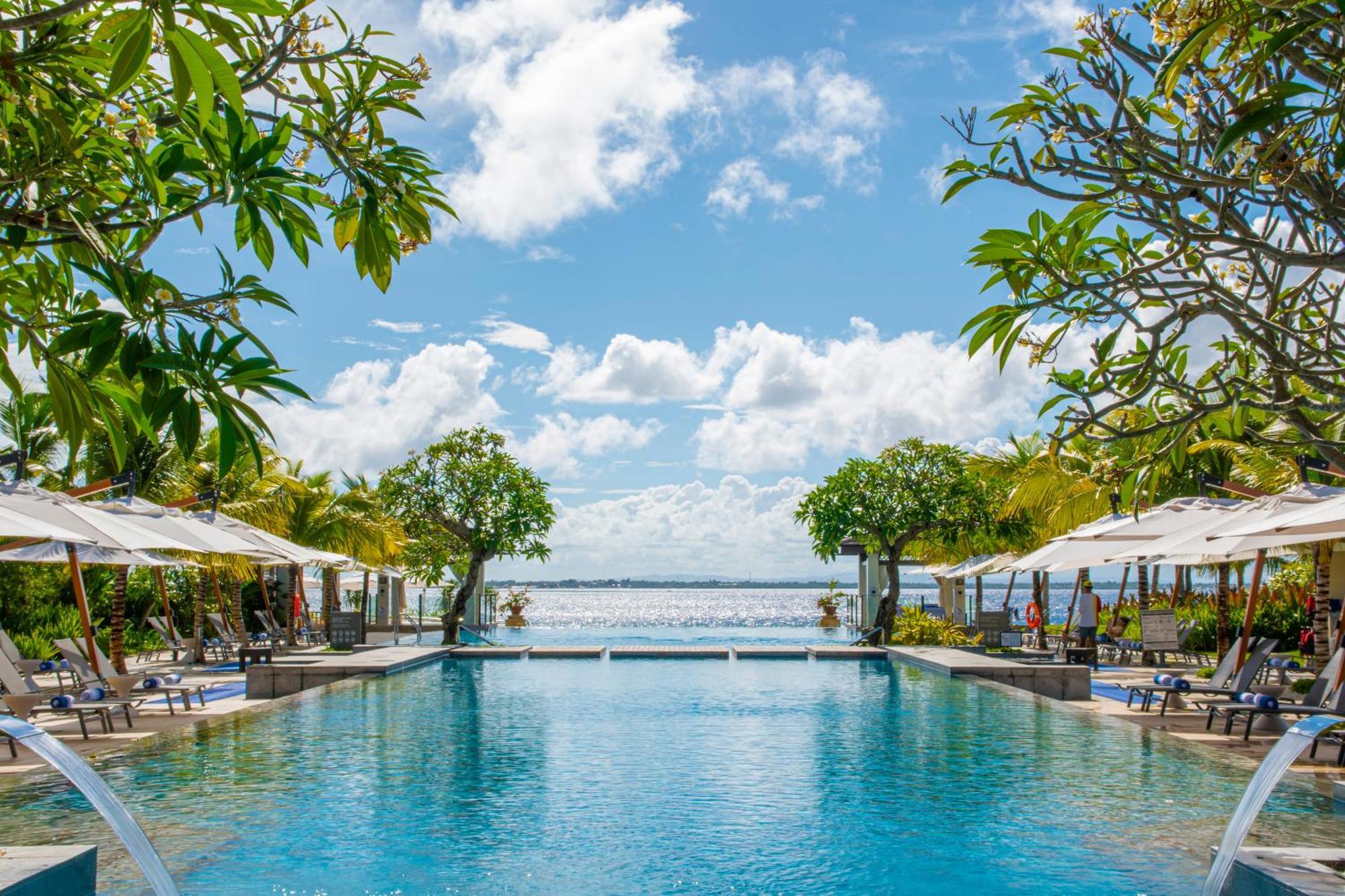 Crimson Resort And Spa - Mactan Island, Cebu Đảo Mactan Ngoại thất bức ảnh