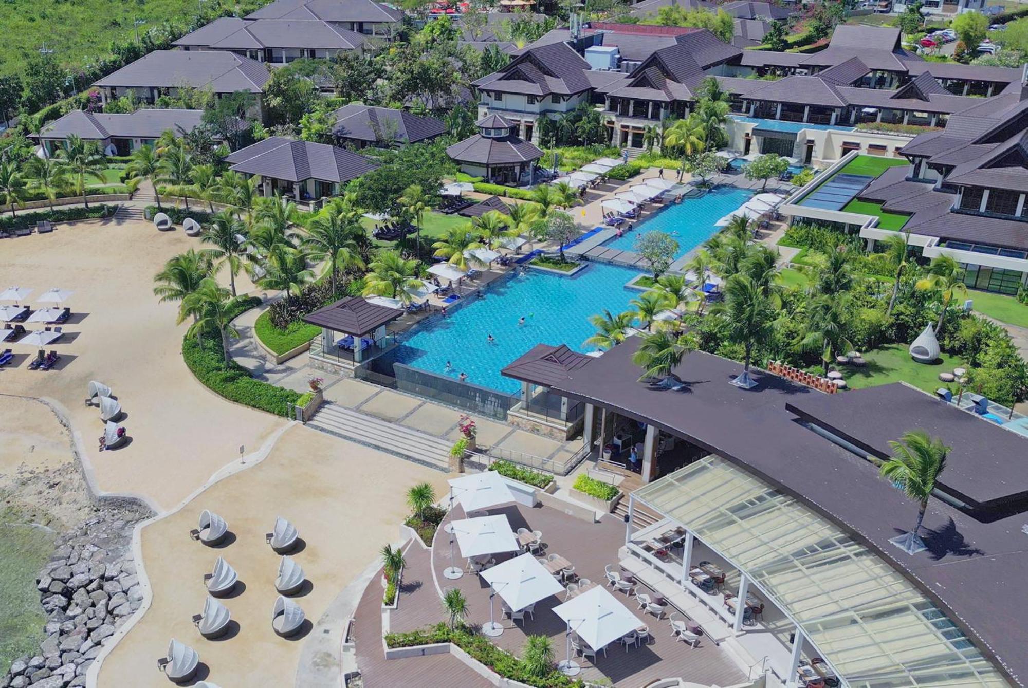 Crimson Resort And Spa - Mactan Island, Cebu Đảo Mactan Ngoại thất bức ảnh