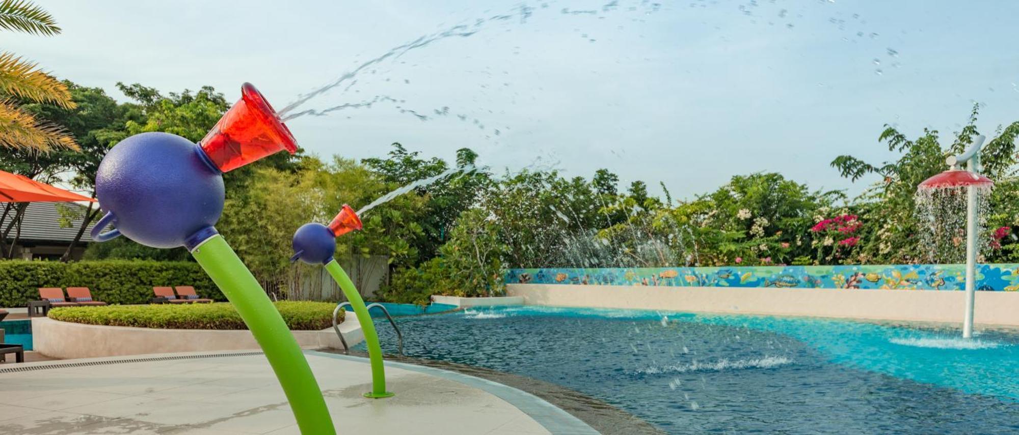 Crimson Resort And Spa - Mactan Island, Cebu Đảo Mactan Ngoại thất bức ảnh