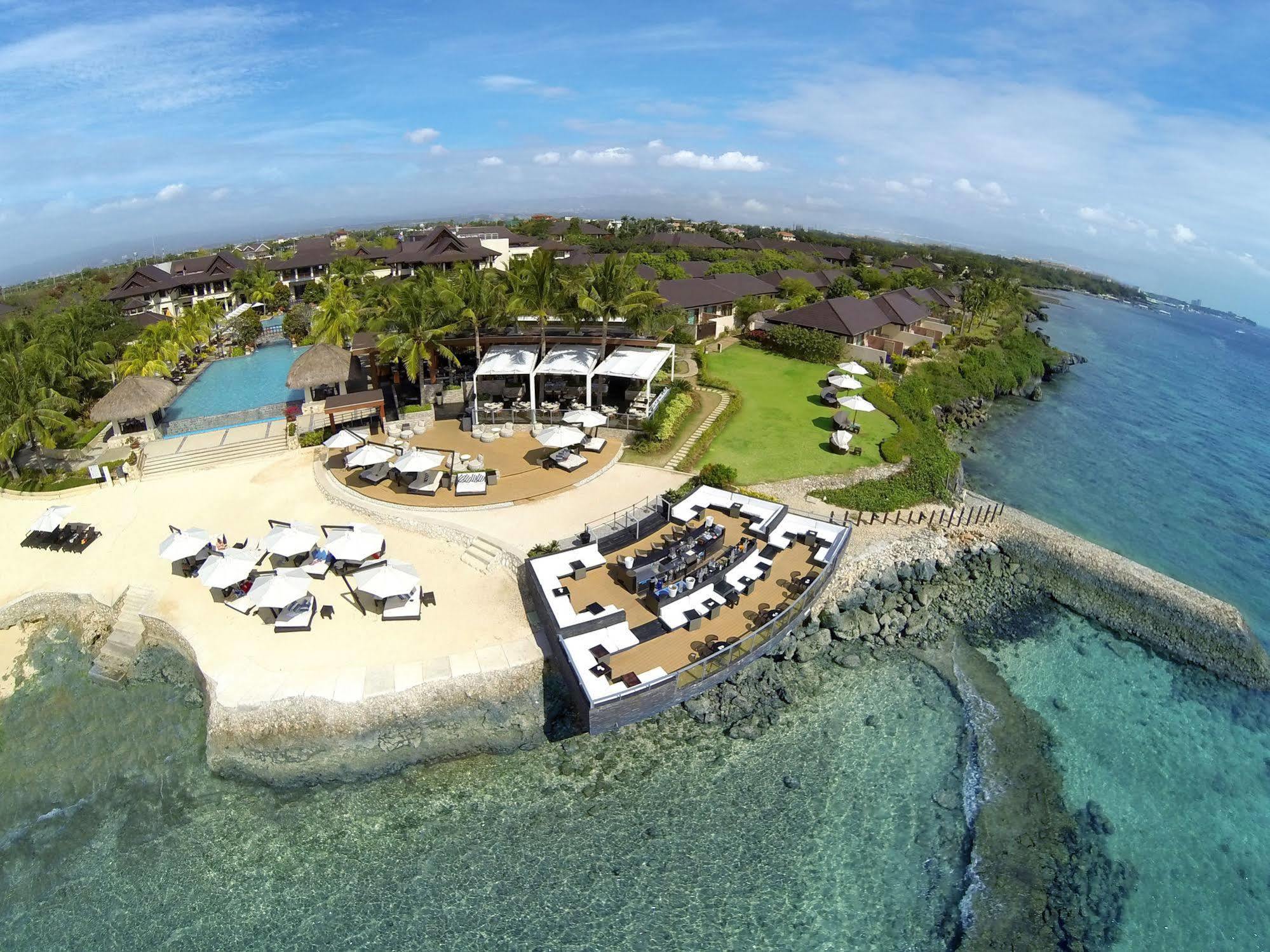 Crimson Resort And Spa - Mactan Island, Cebu Đảo Mactan Ngoại thất bức ảnh
