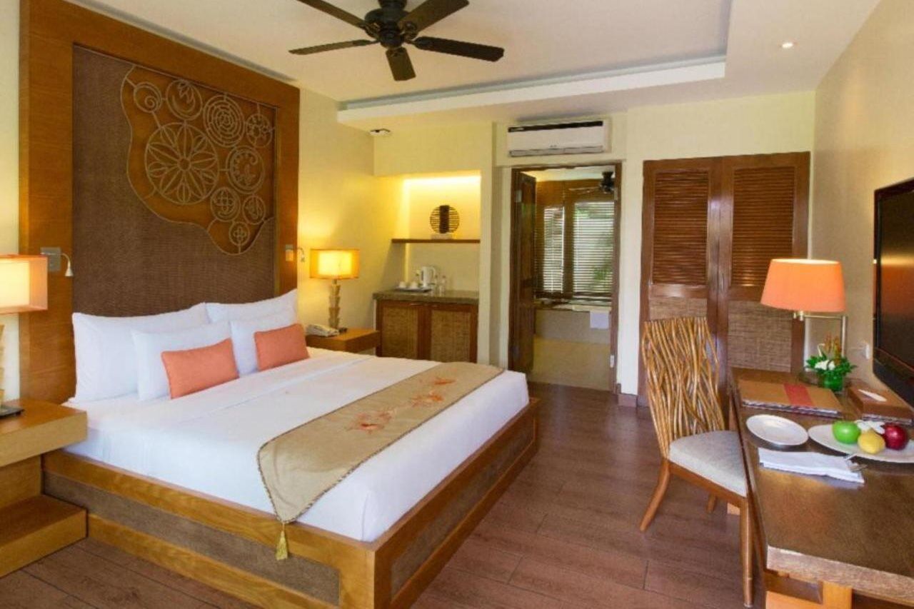 Crimson Resort And Spa - Mactan Island, Cebu Đảo Mactan Ngoại thất bức ảnh