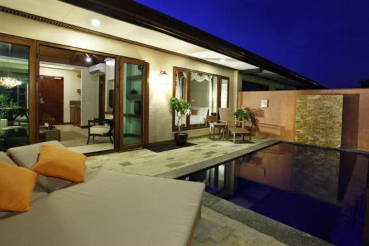 Crimson Resort And Spa - Mactan Island, Cebu Đảo Mactan Ngoại thất bức ảnh